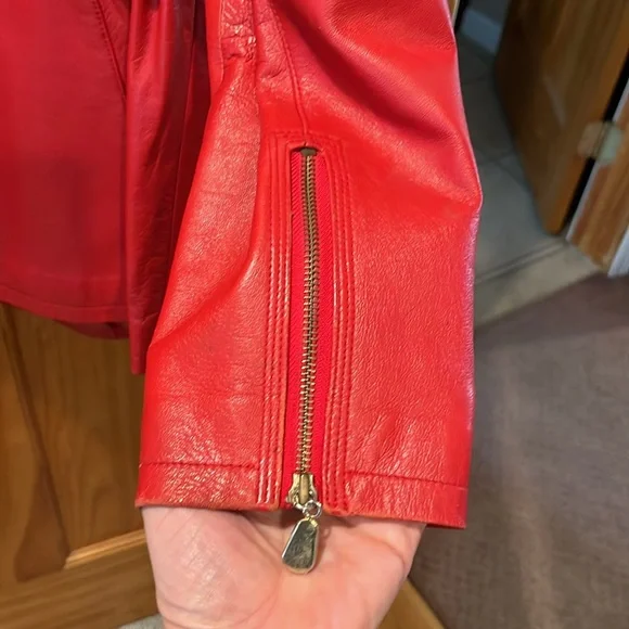 BEAUTIFUL Suzelle Leather Jacket - Picture 9 of 12